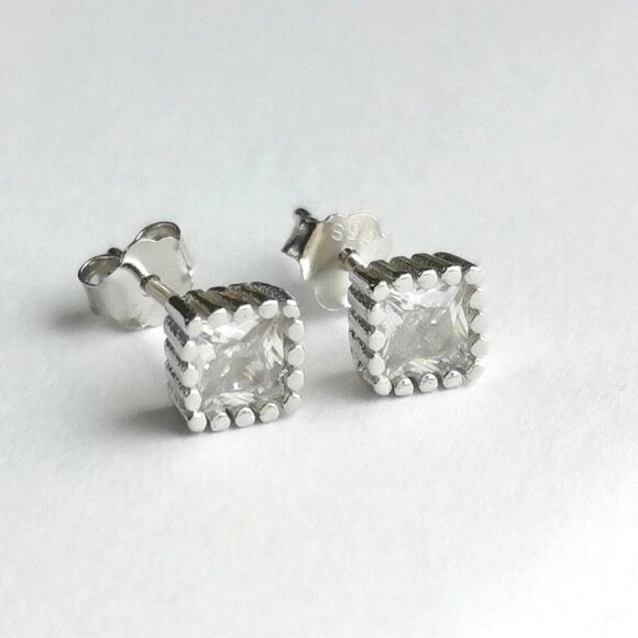 Sterling Silver square CZ stud earrings 🆕 - Picture 1 of 5